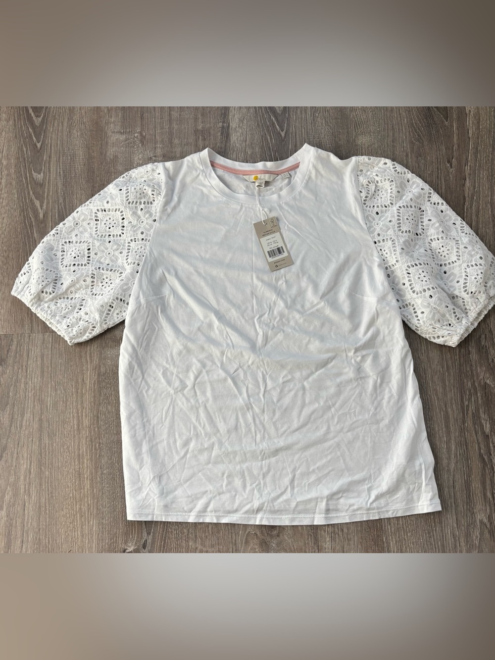 NWT Boden Women’s  White Eyelet Sleeve Short Sleeve Tee Size 12
